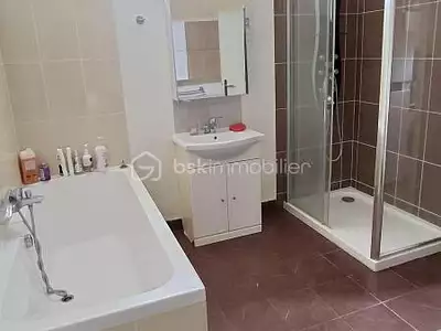 Maison, 220 m²
