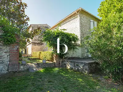 Maison, 260 m²