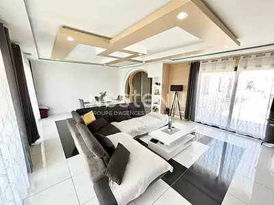 Maison, 161 m²