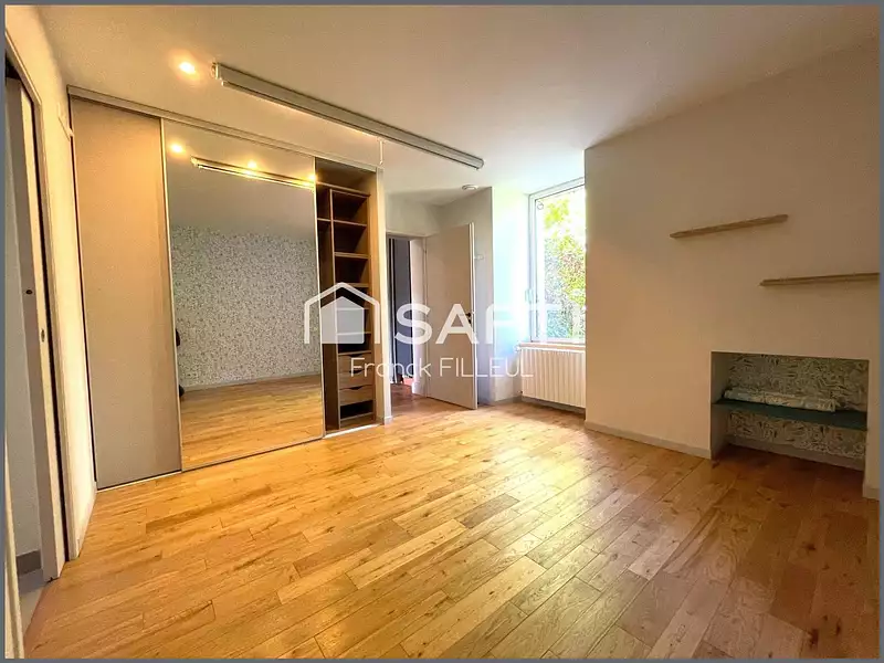 Maison, 270 m²