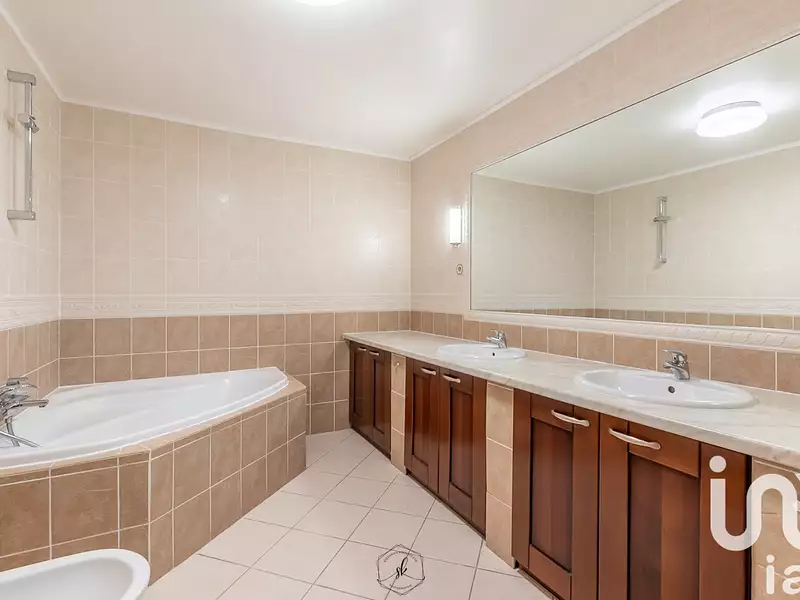 Maison, 159 m²