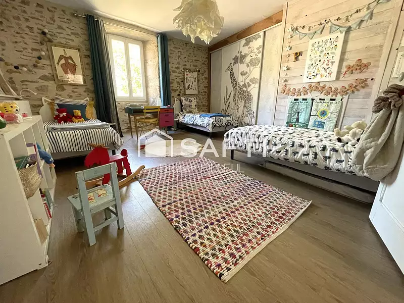 Maison, 176 m²