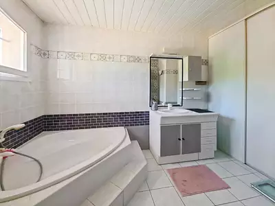 Maison, 167 m²