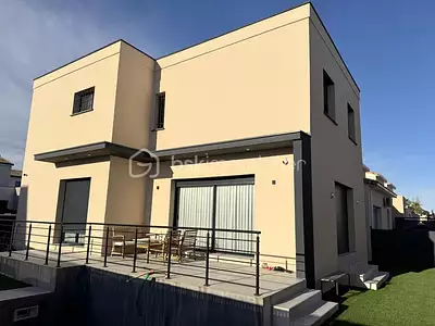 Maison, 130 m²