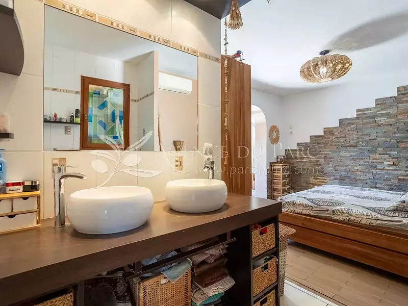 Maison, 168 m²