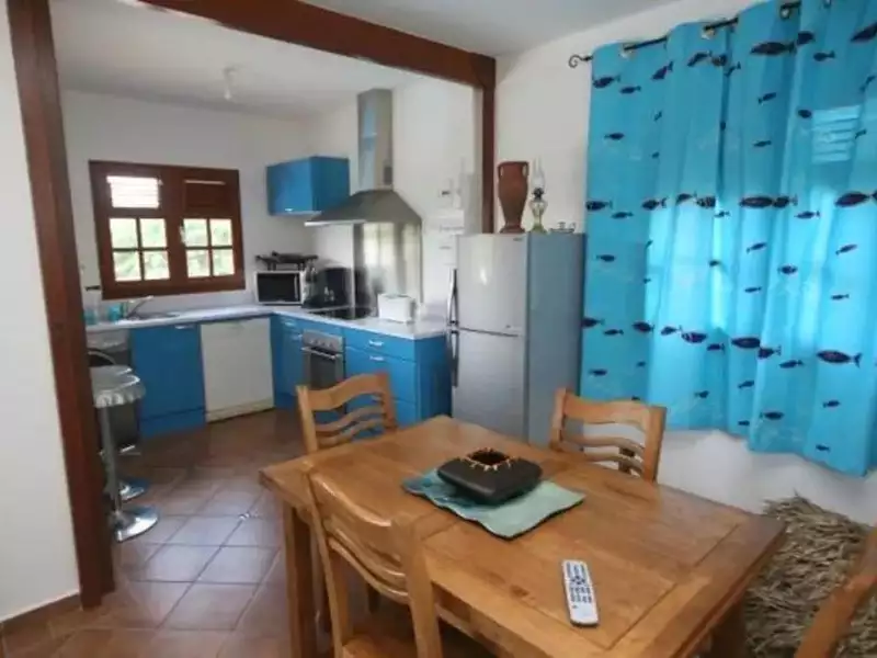 Divers, 2 500 m²