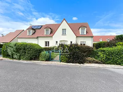 Maison, 204 m²