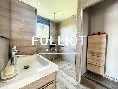 Maison, 286 m²