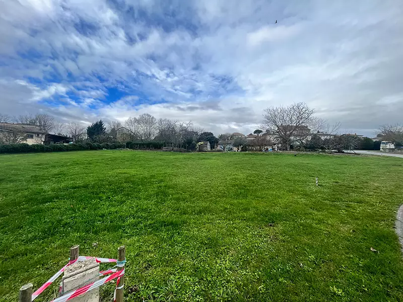 Terrain, 1 340 m²