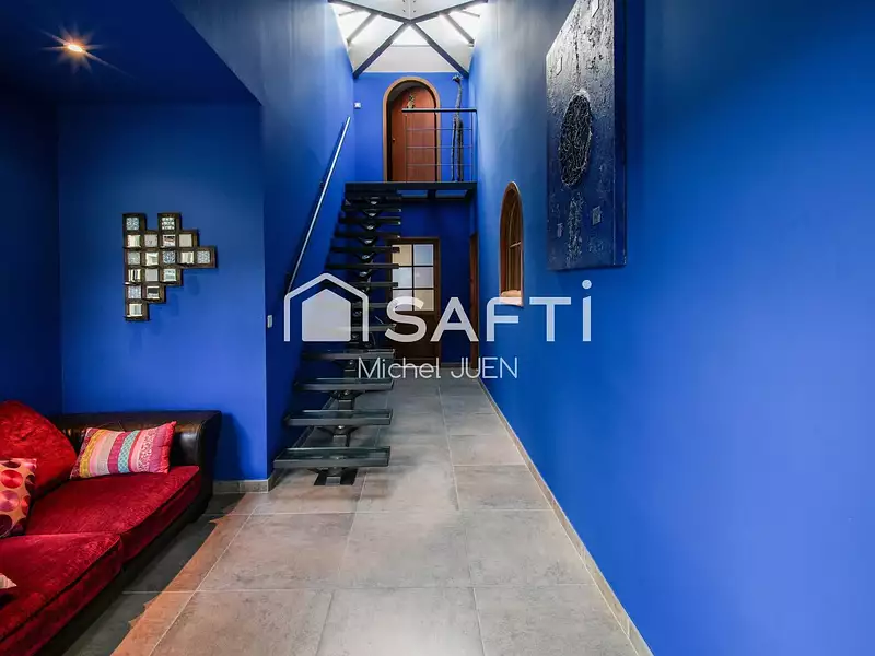 Maison, 225 m²