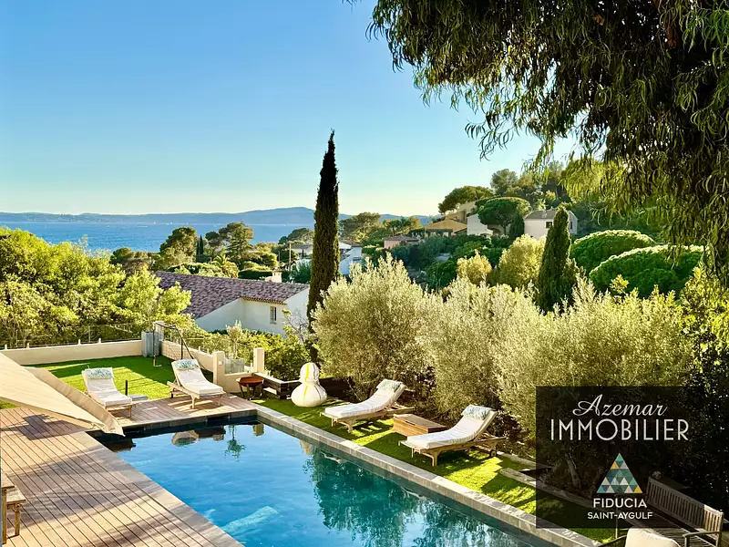 Maison, 245 m²