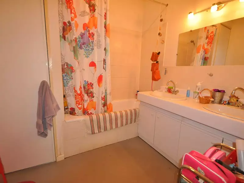 Immeuble, 420 m²