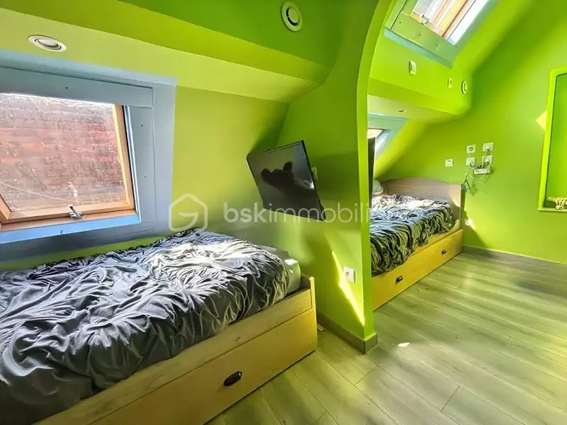 Immeuble, 329 m²