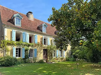 Maison, 325 m²