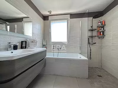 Maison, 160 m²