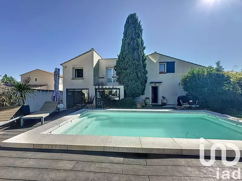 Maison, 205 m²