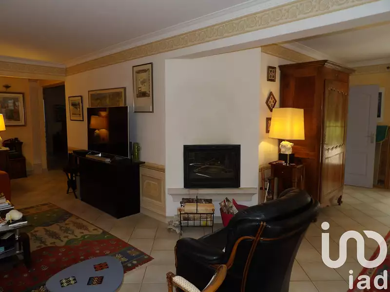 Maison, 235 m²