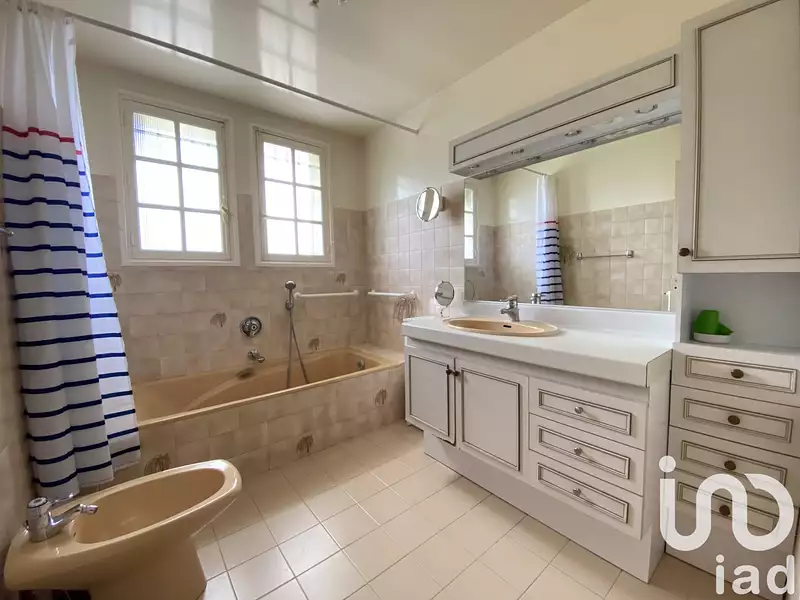 Maison, 224 m²