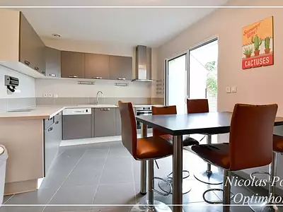 Maison, 185 m²