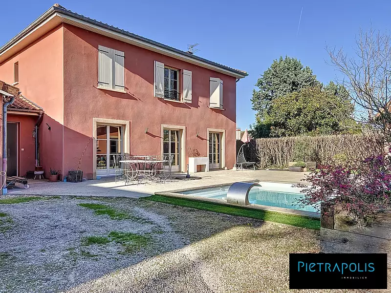 Maison, 178 m²