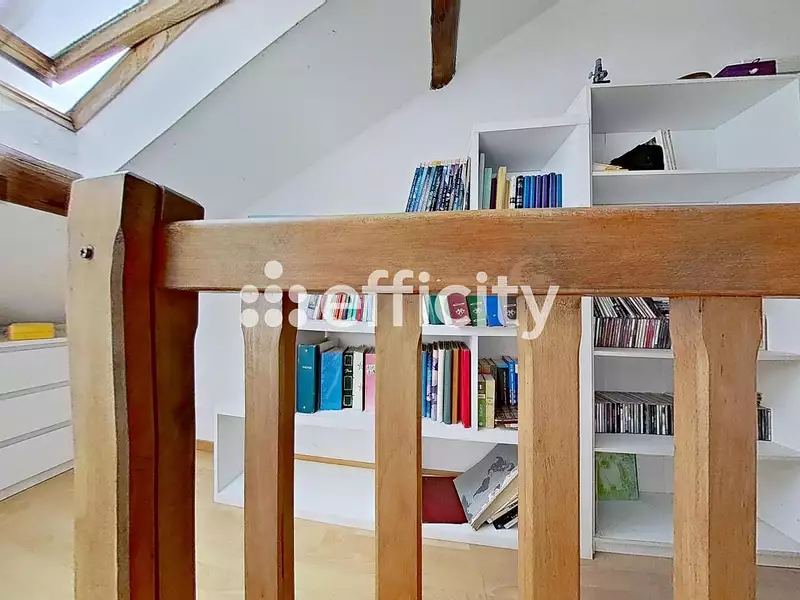 Maison, 245 m²