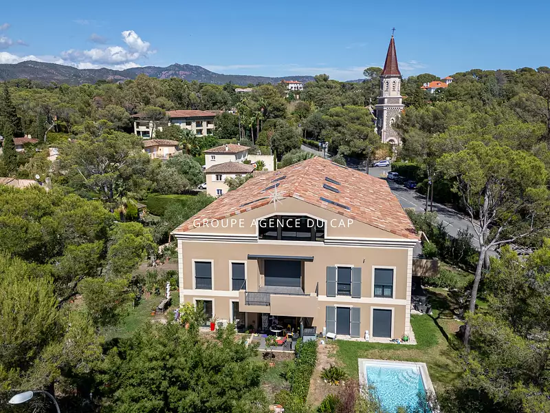 Appartement, 220 m²