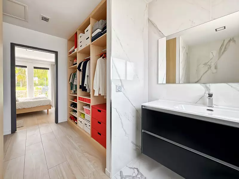 Maison, 180 m²