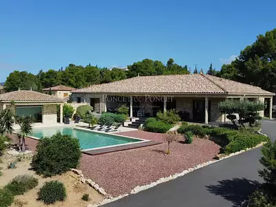 Maison, 250 m²