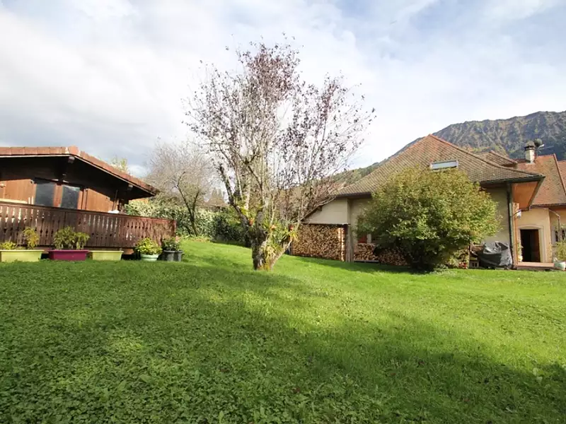 Maison, 256 m²