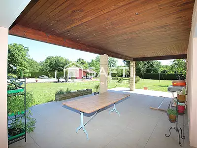 Maison, 254 m²
