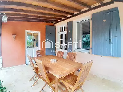 Maison, 230 m²
