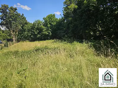 Terrain, 2 023 m²