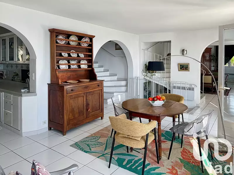Maison, 215 m²