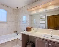 Maison, 166 m²