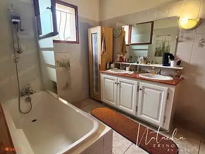 Maison, 210 m²