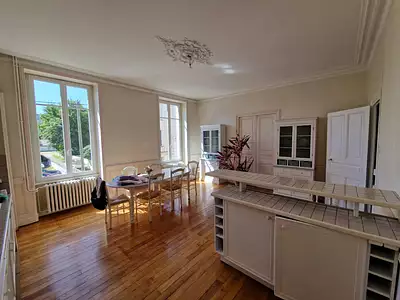 Maison, 540 m²