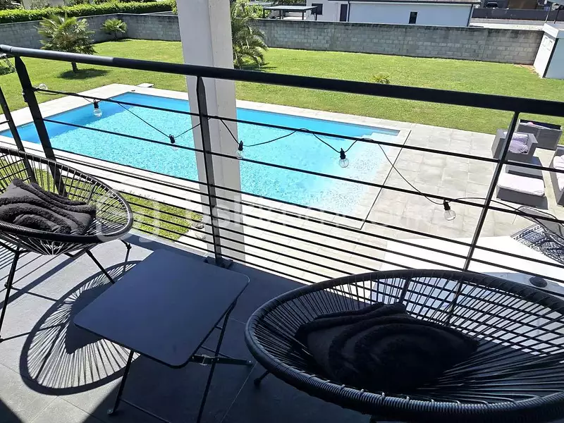 Maison, 165 m²