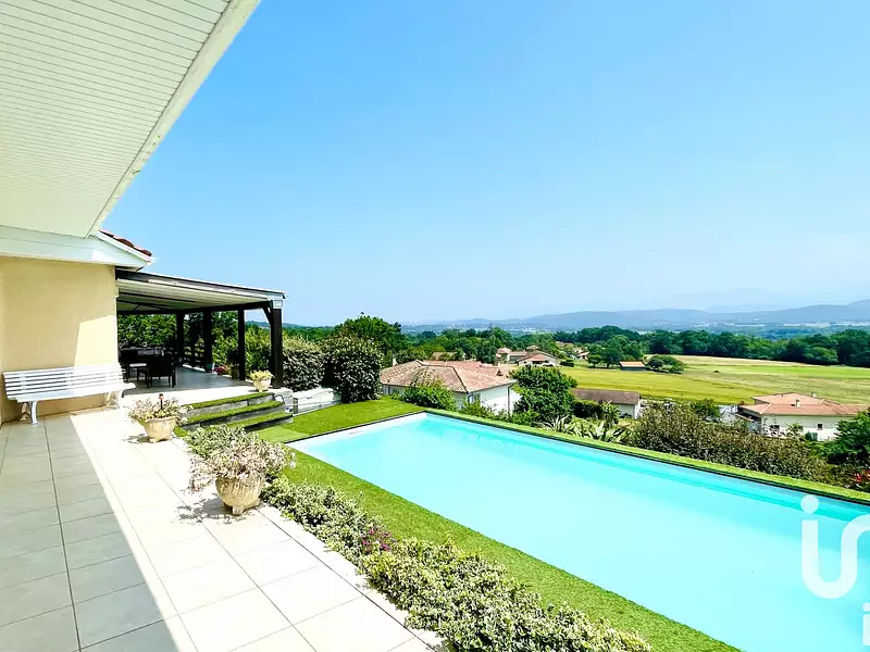 Maison, 140 m²