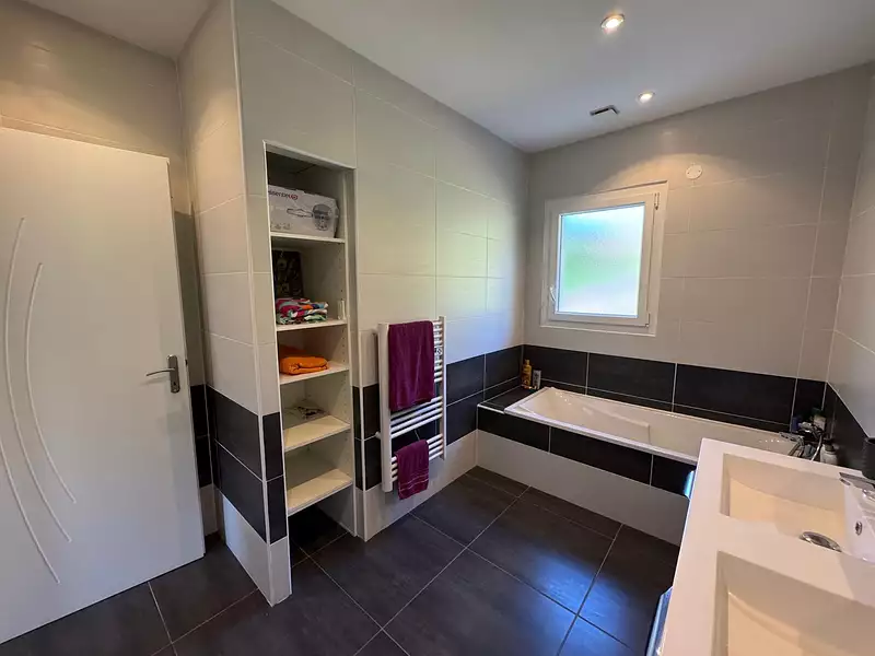 Maison, 122 m²