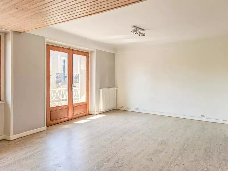 Immeuble, 80 m²