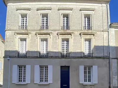 Maison, 370 m²