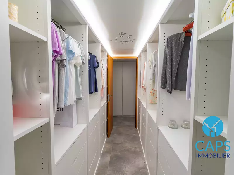 Appartement, 145,87 m²