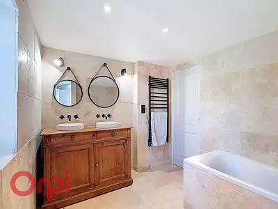 Maison, 140 m²