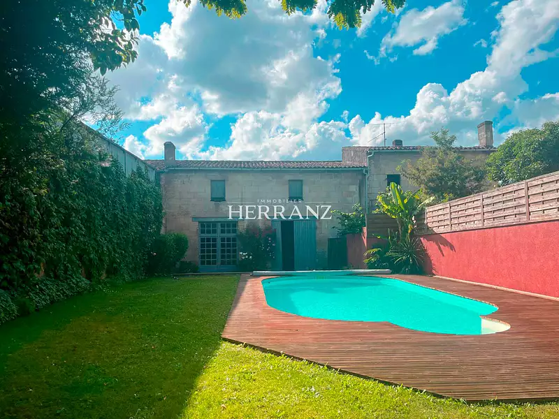 Maison, 282 m²