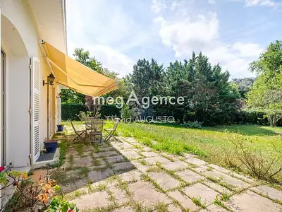 Maison, 180 m²