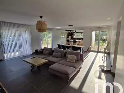 Maison, 159 m²