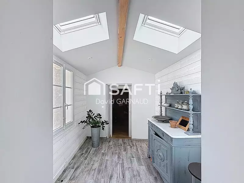 Maison, 167 m²