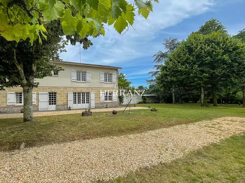 Maison, 183 m²