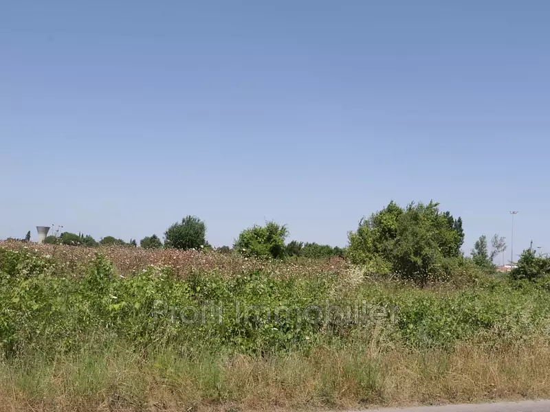 Terrain, 1 799 m²