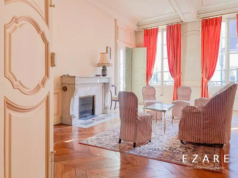 Appartement, 215,15 m²